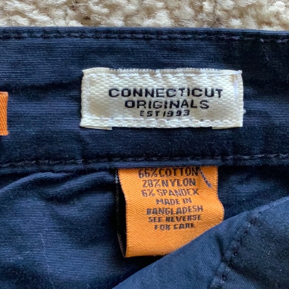 Boys shorts size 14 - Picture 2 of 4